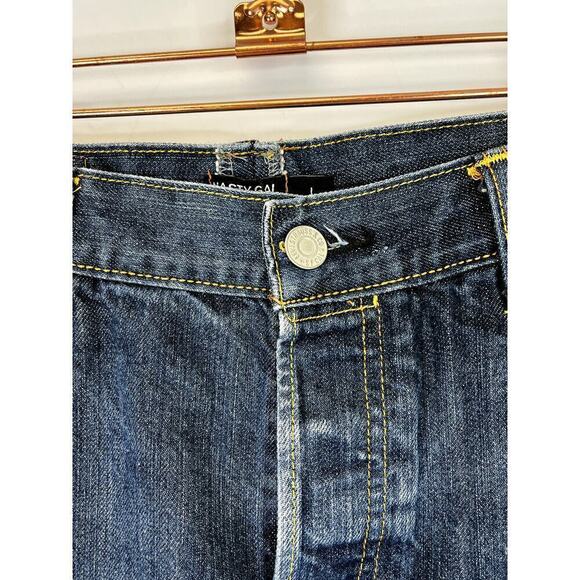 Levi's x Nasty Gal Collaboration Vintage Cut Off Denim Mom Shorts SZ L - Picture 3 of 9